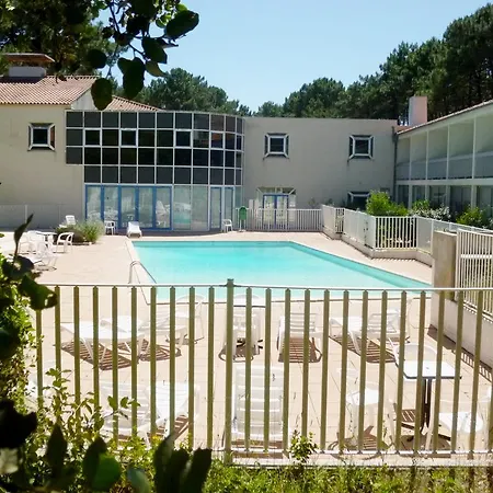 Dans La Foret De Pins, A 800m De La Mer Appartement *