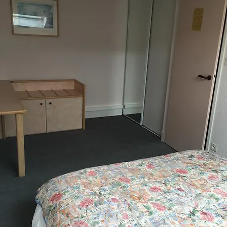 Dans La Foret De Pins, A 800m De La Mer Appartement *